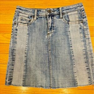 Kut from the Kloth Light Blue seams down front Denim Mini Skirt